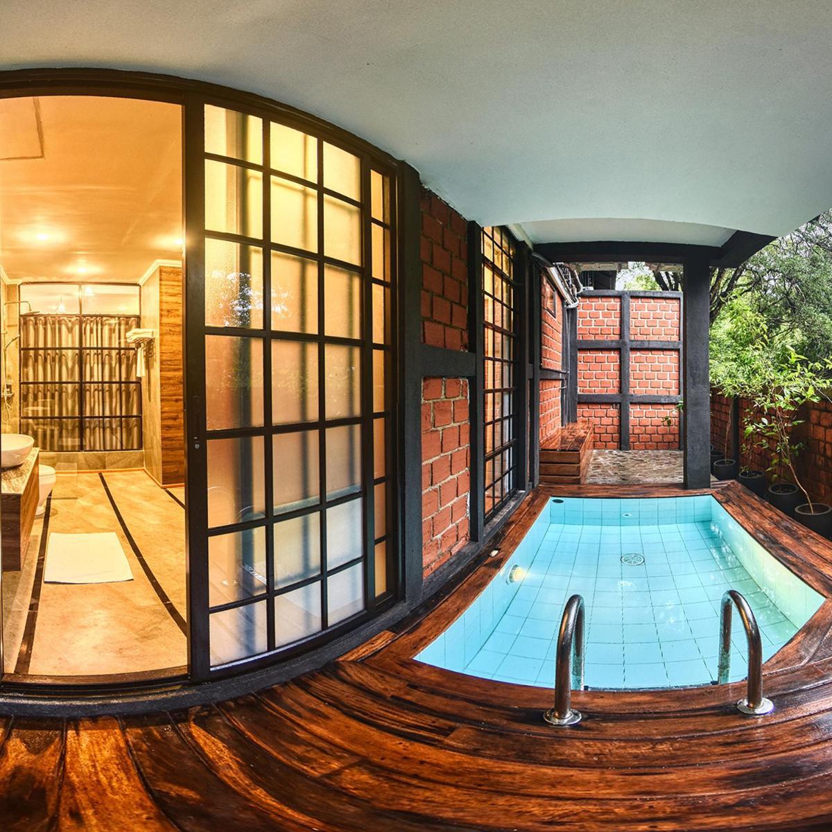Covanro Sigiriya - Brand New Luxury Hotel Buitenkant foto