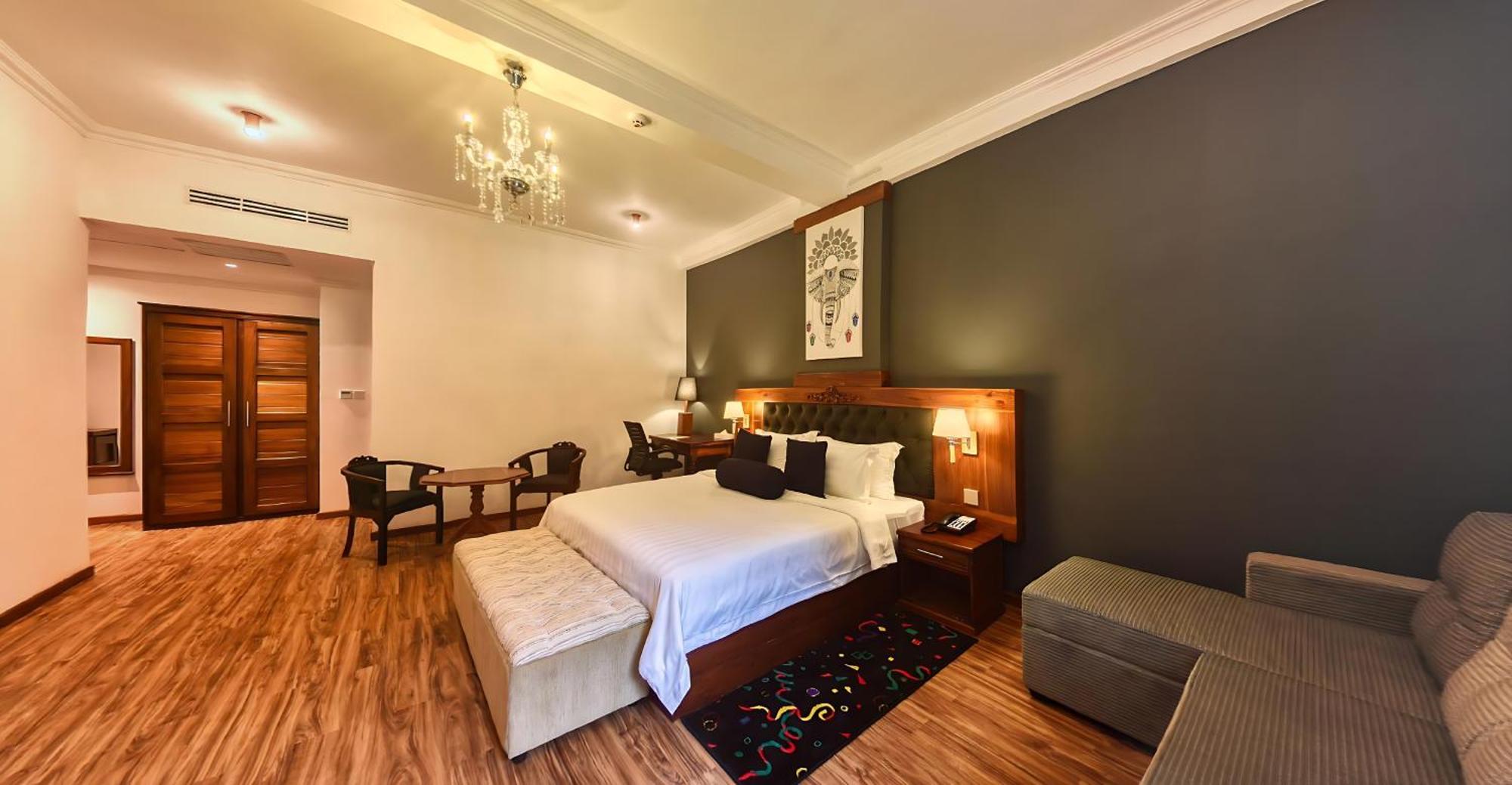 Covanro Sigiriya - Brand New Luxury Hotel Buitenkant foto