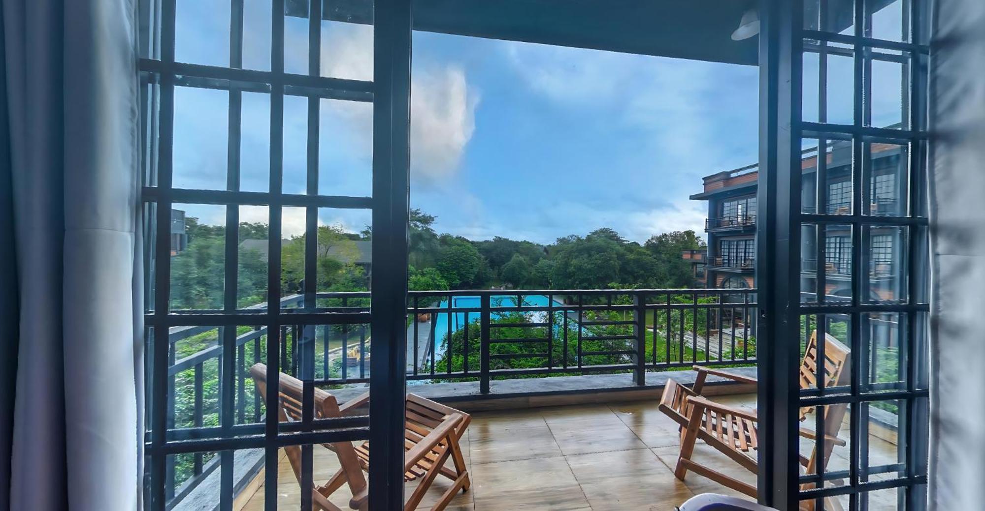 Covanro Sigiriya - Brand New Luxury Hotel Buitenkant foto
