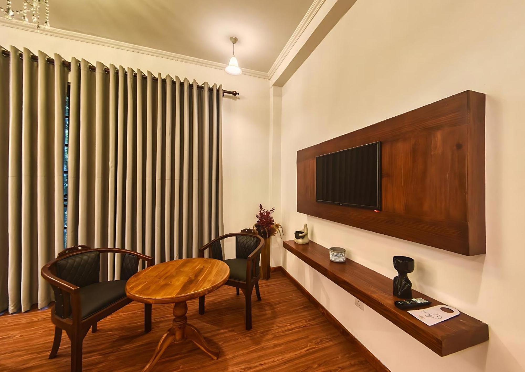 Covanro Sigiriya - Brand New Luxury Hotel Buitenkant foto