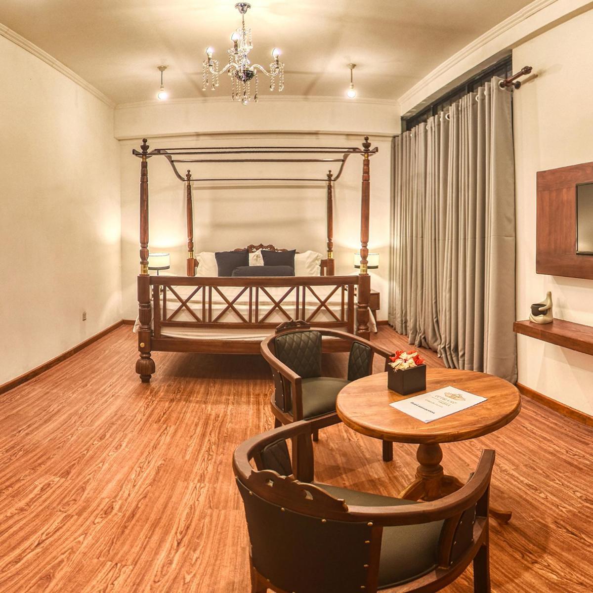 Covanro Sigiriya - Brand New Luxury Hotel Buitenkant foto