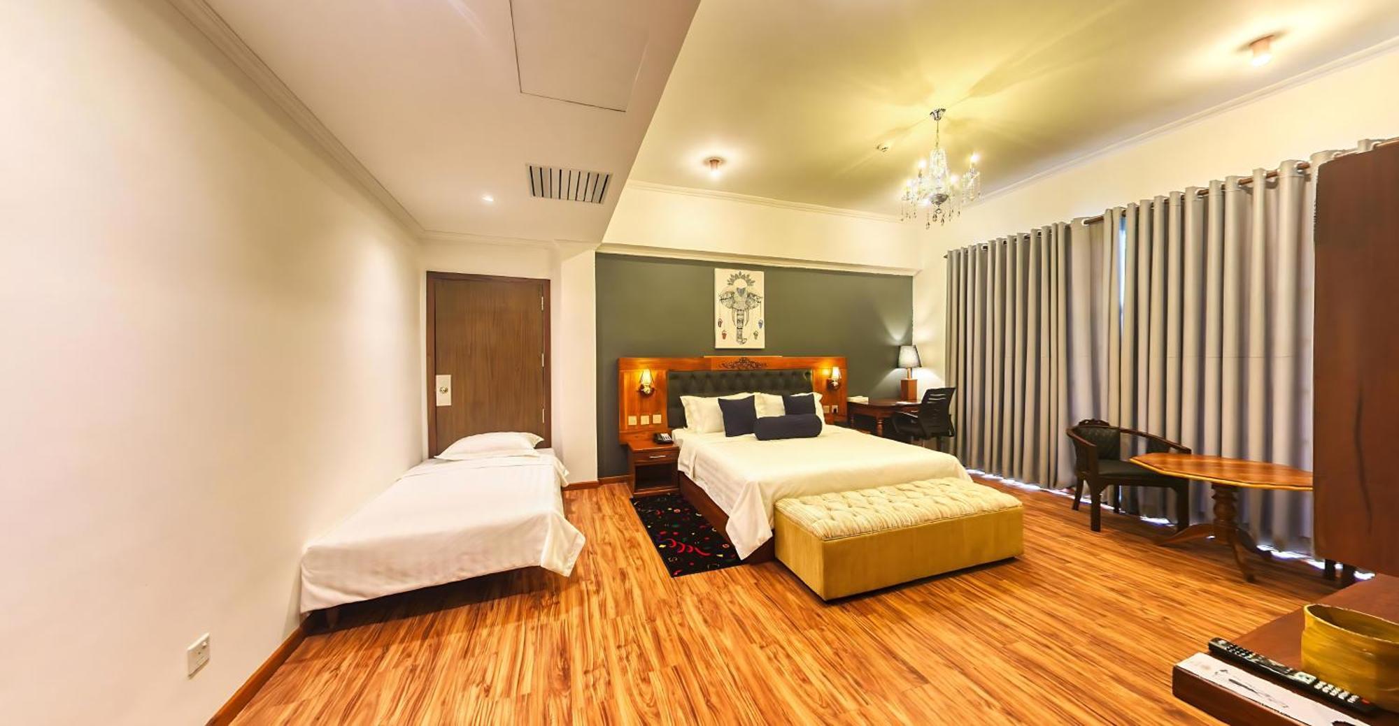 Covanro Sigiriya - Brand New Luxury Hotel Buitenkant foto