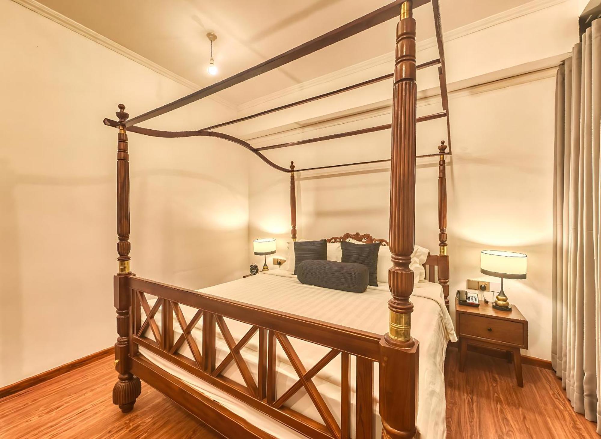 Covanro Sigiriya - Brand New Luxury Hotel Buitenkant foto